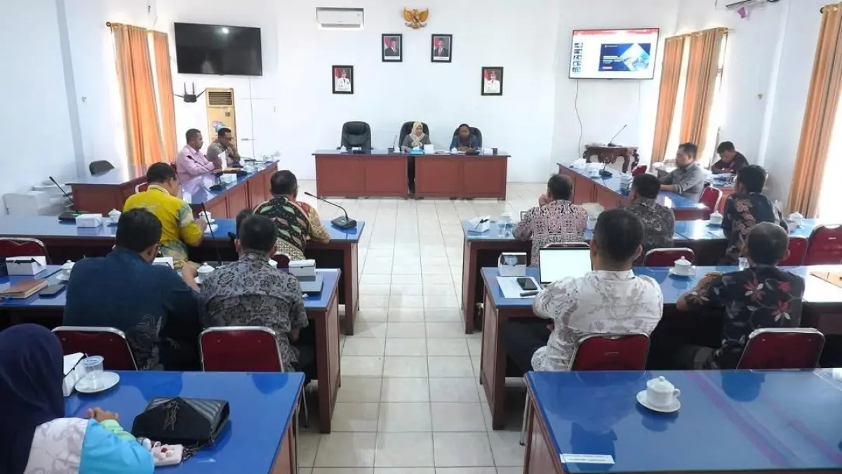 Komisi III menggelar rapat kerja bersama Dinkes dan BPKAD Ketapang, Jumat (5/6). (ISTIMEWA)