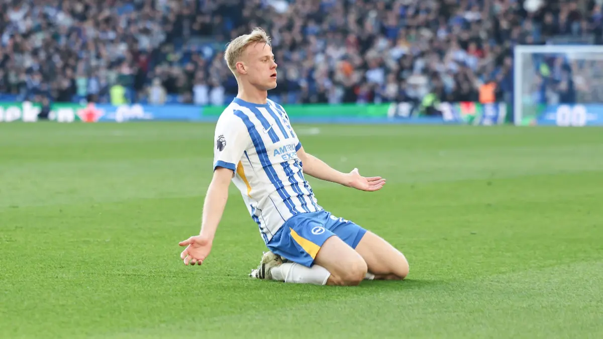 Jan Paul van Hecke dikabarkan hanya ingin bergabung dengan Tottenham pada bursa transfer musim panas ini. (Dok. Brighton)