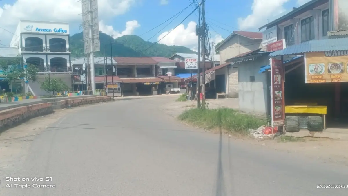 Kondisi sepi terlihat di wilayah Kecamatan Anjongan saat pelaksanaan Balala