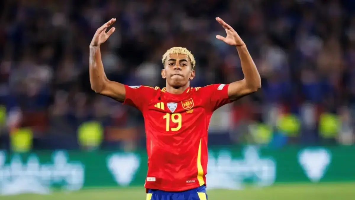 Lamine Yamal diprediksi menjadi salah satu pemain kunci Spanyol dalam perburuan gelar Piala Dunia 2026. (FIFA)