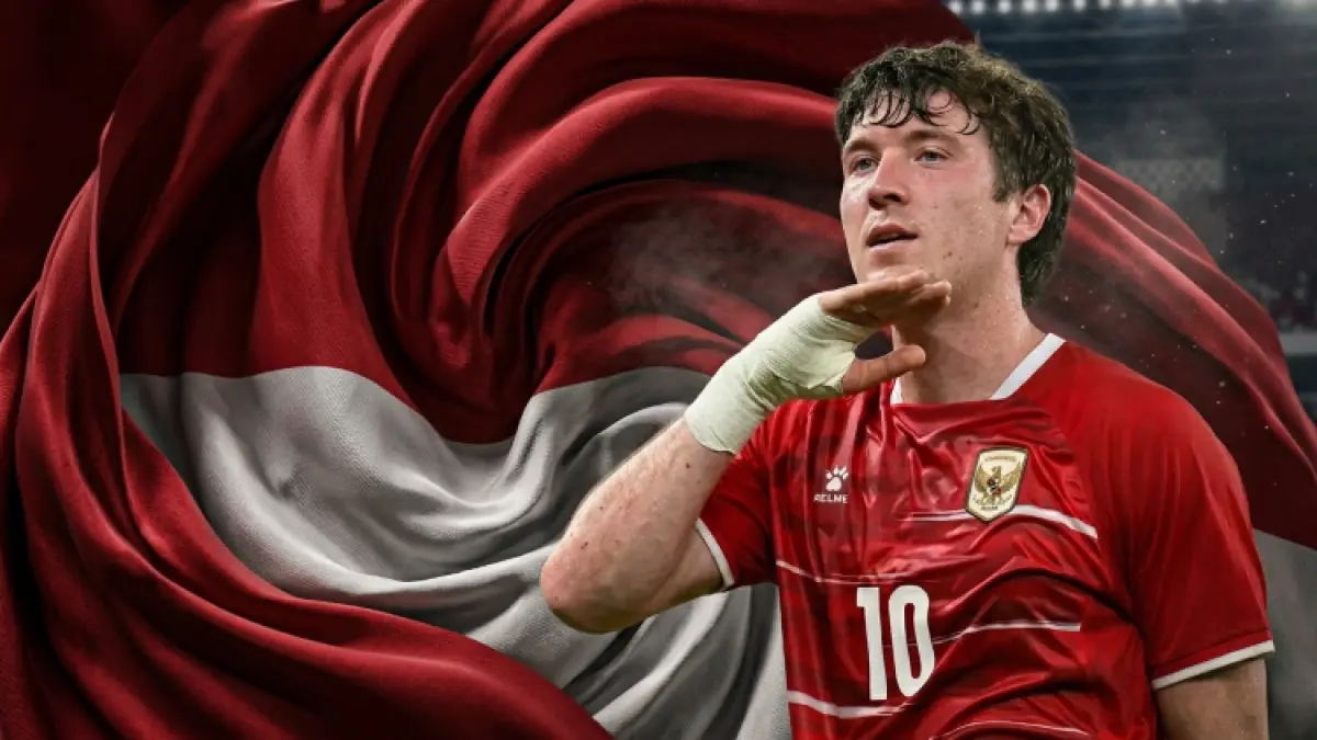 Penyerang TImnas Indonesia Ole Lennard ter Haar Romenij (Ole Romeny) dengan selebrasi khasnya.