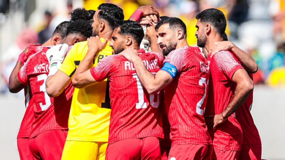 Selebrasi para pemain Yordania usai memastikan tiket bersejarah ke Piala Dunia 2026. (INSTAGRAM/@jordan.fa)