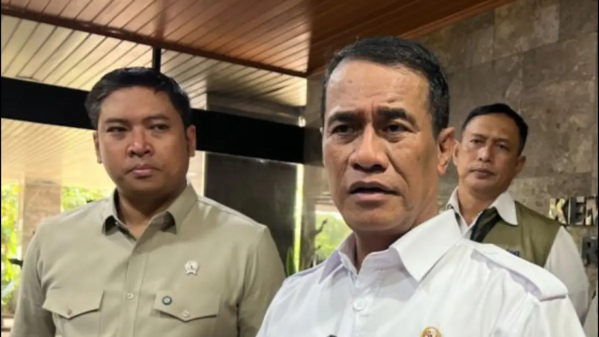 Arsip foto - Kepala Badan Pangan Nasional sekaligus Menteri Pertanian Andi Amran Sulaiman (kanan) didampingi Wakil Menteri Pertanian Sudaryono (kiri). (ANTARA/Harianto)