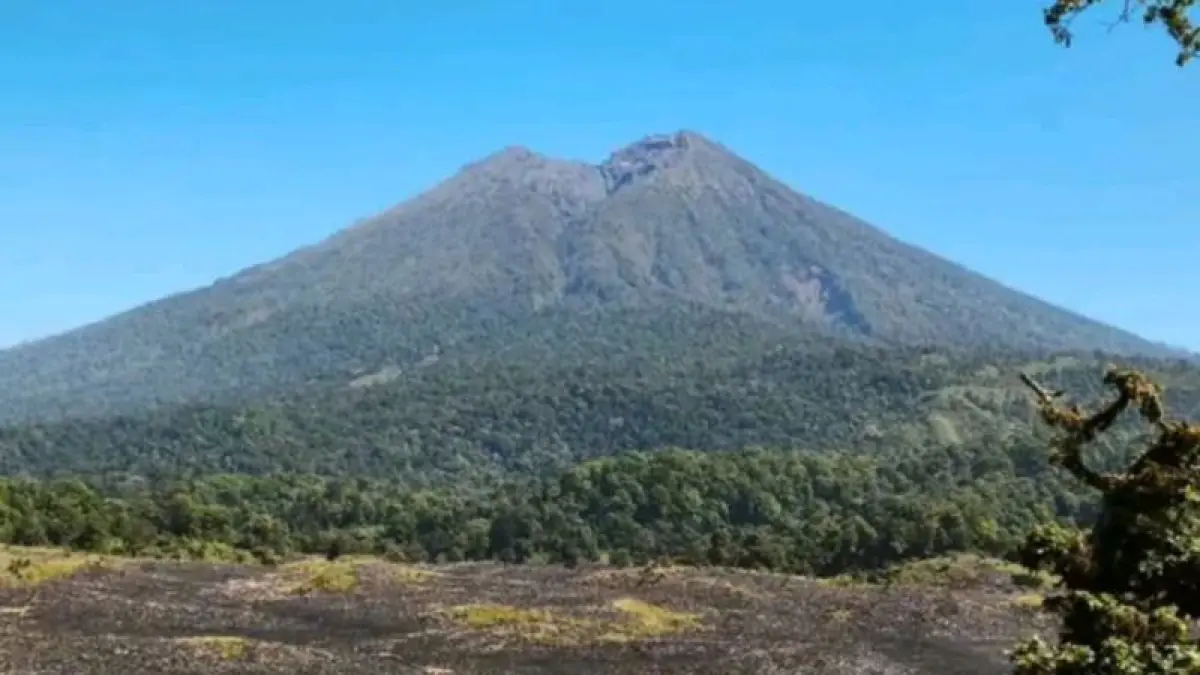 Gunung Rinjani Lombok, Nusa Tenggara Barat (NTB). (ANTARA/HO-Balai TNGR NTB).
