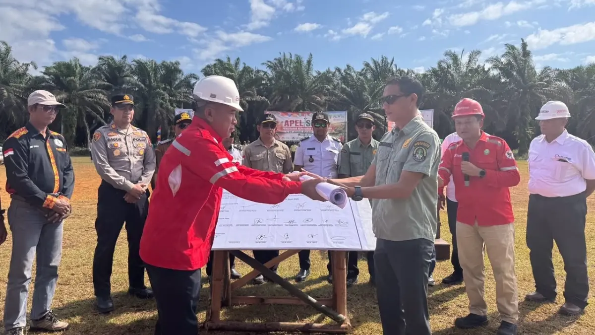 Penandatanganan komitmen bersama menandai upaya kolaboratif pemerintah, aparat, masyarakat, dan perusahaan dalam memperkuat pencegahan kebakaran hutan dan lahan di Kabupaten Ketapang. (ISTIMEWA)