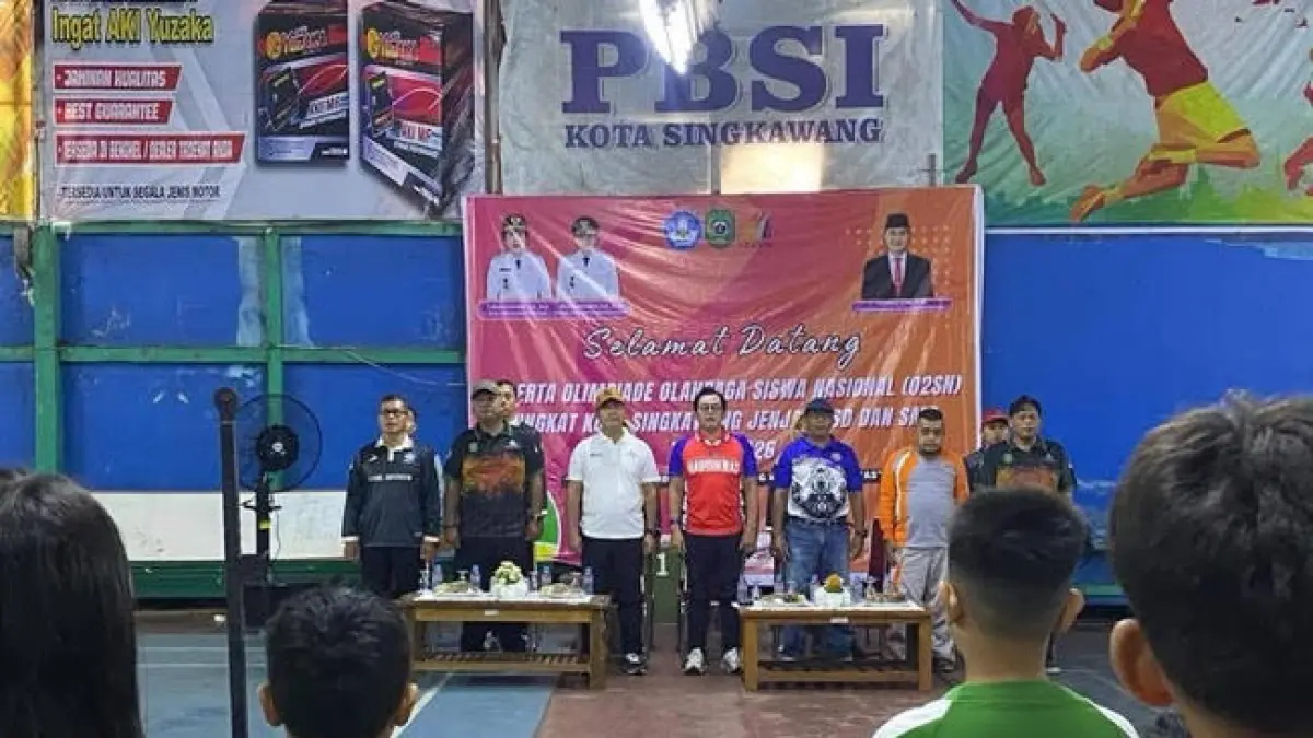 Wakil Wali Kota Muhammadin saat menghadiri Pembukaan 02SN Tahun 2026 di GOR Bantilan, Rabu (10/6).