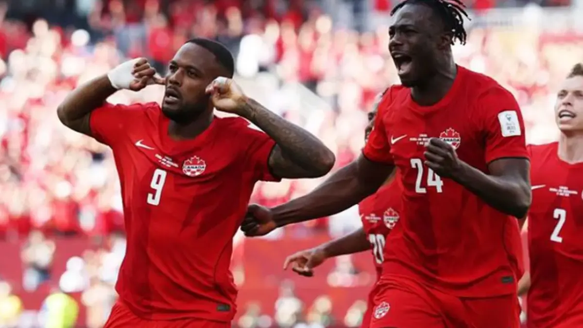 Cyle Larin merayakan gol penyeimbang Kanada saat menghadapi Bosnia-Herzegovina pada laga Piala Dunia 2026 di Toronto. (X/FifaWorldCup)
