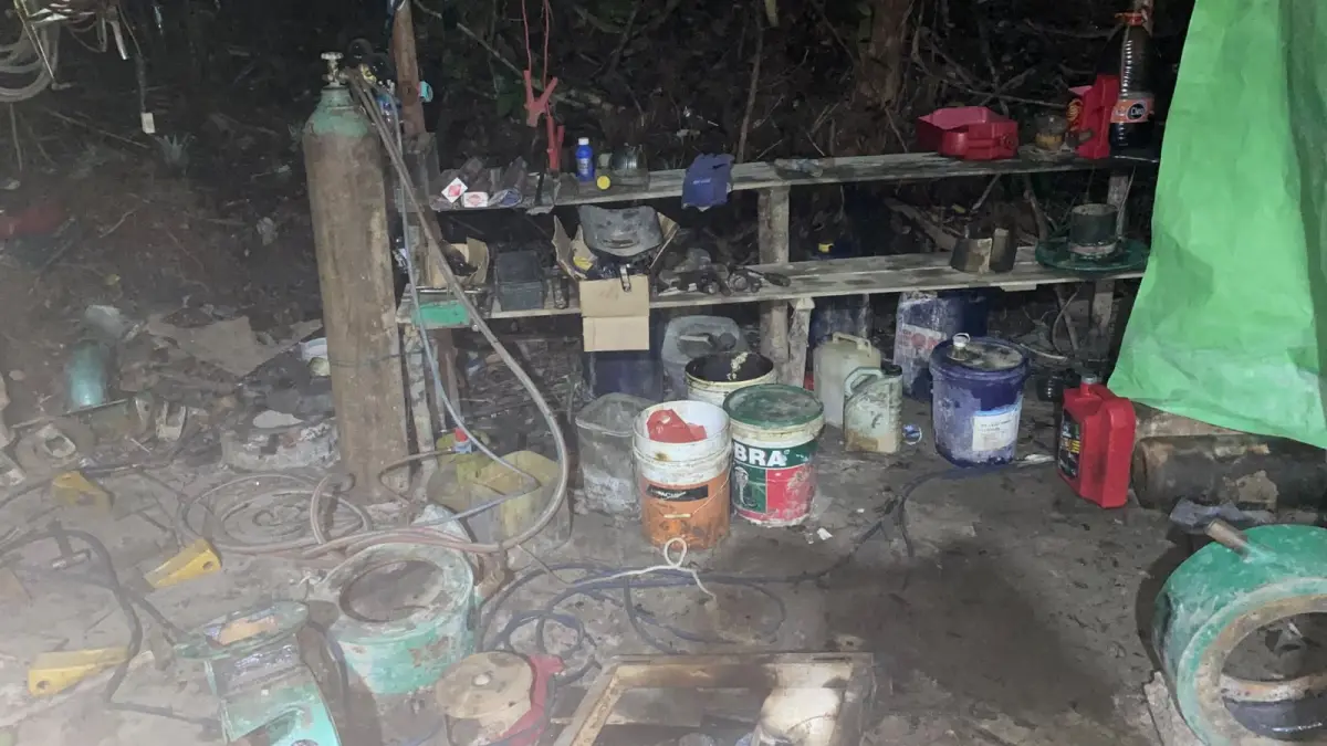 Penampung emas ilegal diciduk di Semoncol, Kecamatan Batang Tarang Kabupaten Sanggau pada Jumat (12/6). Polisi Sita Emas dan Merkuri.
