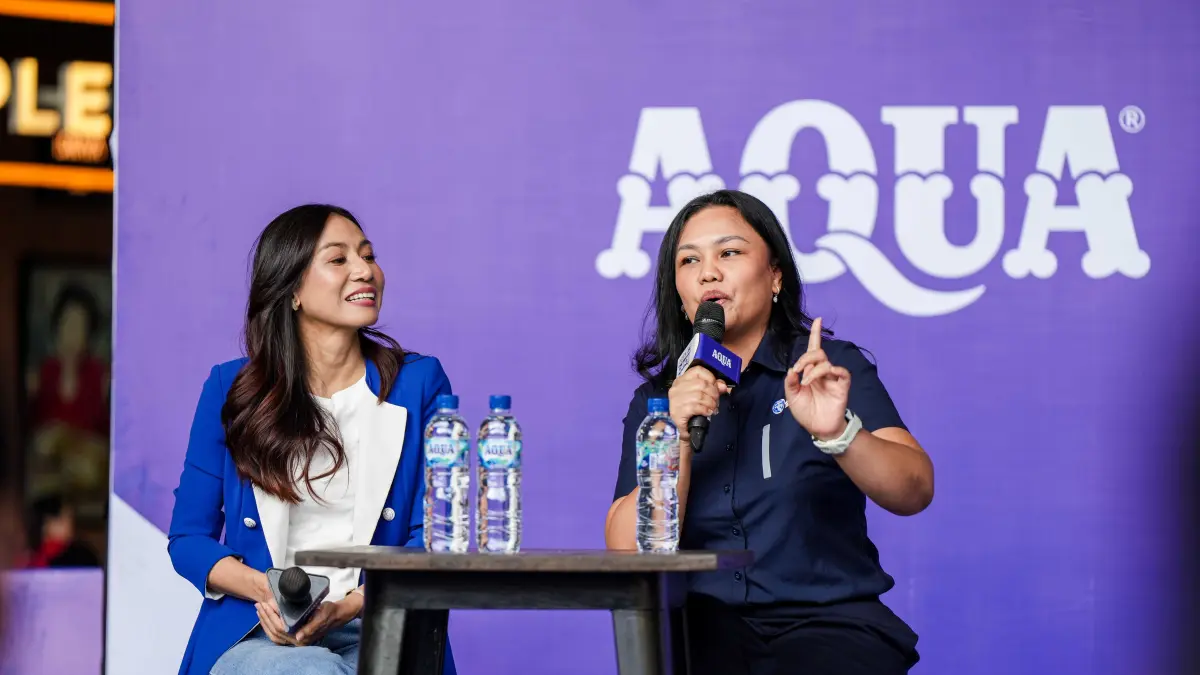 Direktur DBL Indonesia Masany Audri (kanan) dan Marketing Director AQUA Adisti Nirmala saat sesi press conference AQUA x DBL di Kemang Village, Jakarta.