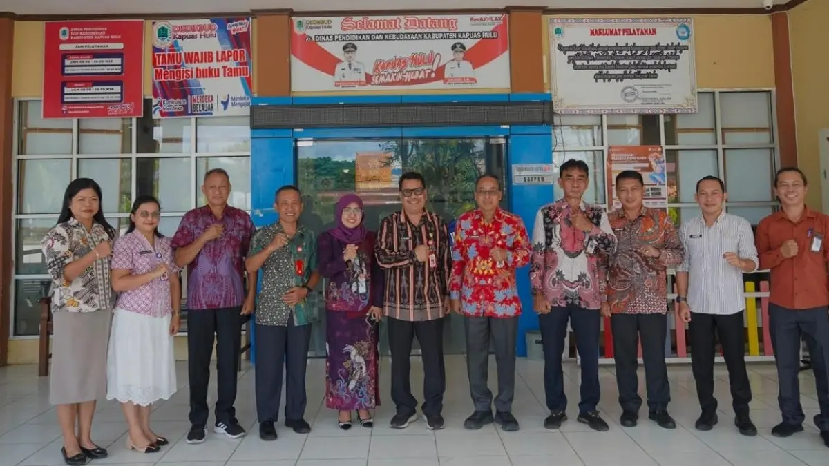 Perwakilan Balai Bahasa Provinsi Kalimantan Barat saat melakukan kunjungan ke Kapuas Hulu. (ISTIMEWA)