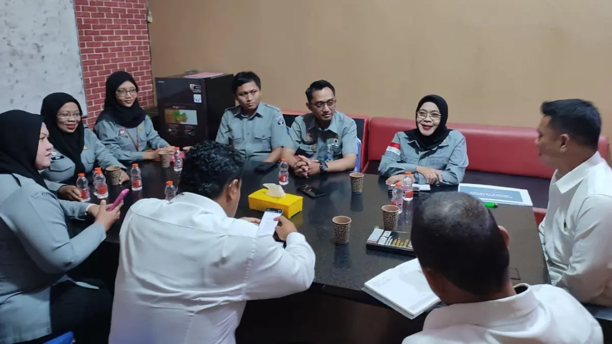 Kantor Wilayah Kementerian Hukum Kalimantan Barat mengunjungi Polres Sambas pada Senin (15/6). (DOK KANWIL KEMENKUM KALBAR)