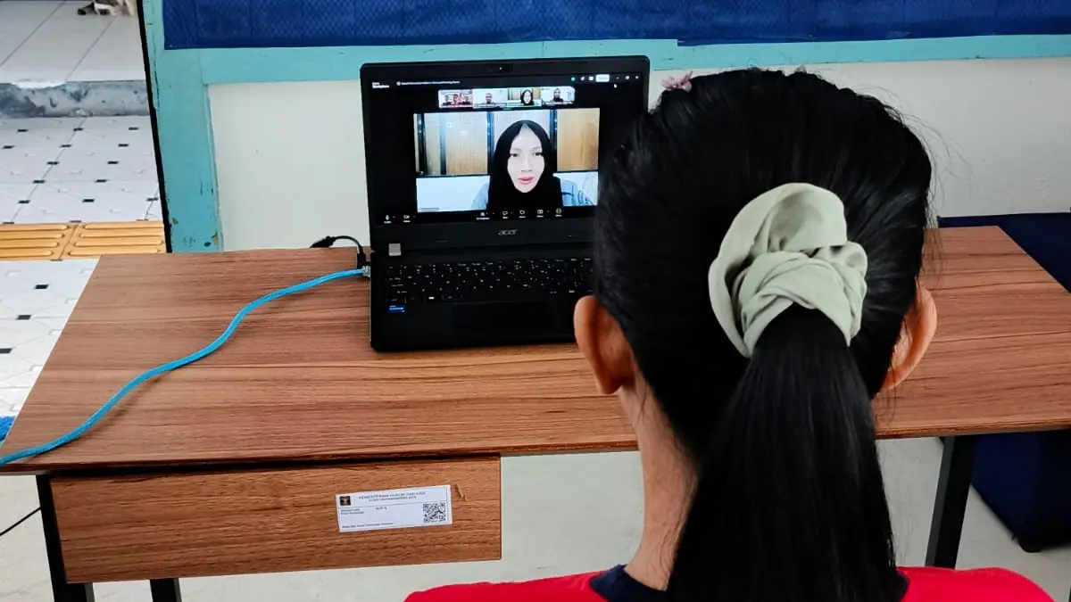 Tim Pengawas Daerah Kantor Wilayah Kementerian Hukum Kalimantan Barat mewawancarai WBP penerima bantuan hukum di Rutan Kelas IIB Mempawah pada Senin (15/6). (DOK KANWIL KEMENKUM KALBAR)