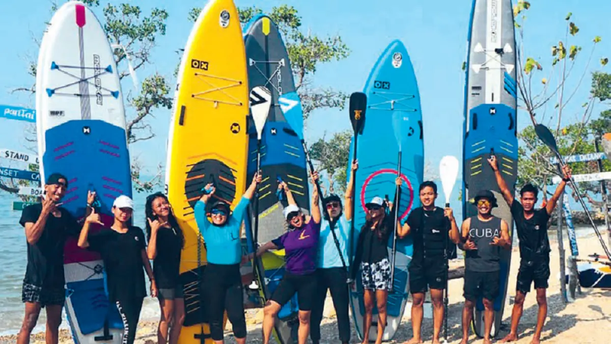 Anggota Stand Up Paddle Jawa Timur. (DOK JAWAPOS)