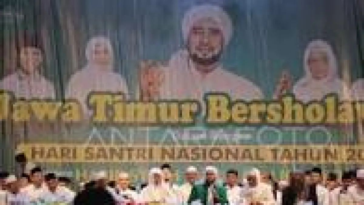 Kegiatan salawat yang digelar berjamaah di Jawa Timur (DOK ANTARA) 