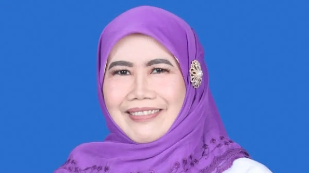 Farah Diba, Ketua Tim Kajian Rencana Perlindungan dan Pengelolaan Ekosistem Mangrove (RPPEM),  sekaligus Dekan Fakultas kehutanan Universitas Tanjungpura