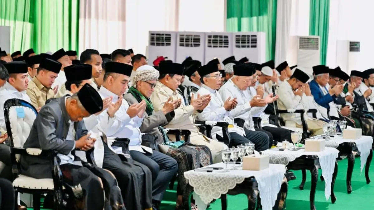 Presiden Prabowo Subianto menghadiri Penutupan Musyawarah Nasional (Munas) Alim Ulama dan Konferensi Besar (Konbes) Nahdlatul Ulama (NU) 2026 yang diselenggarakan di Institut Agama Islam (IAI) Syaichona Mohammad Cholil, Kabupaten Bangkalan, Jawa Timur, pada Selasa, 23 Juni 2026. Foto: BPMI Setpres/Laily Rachev