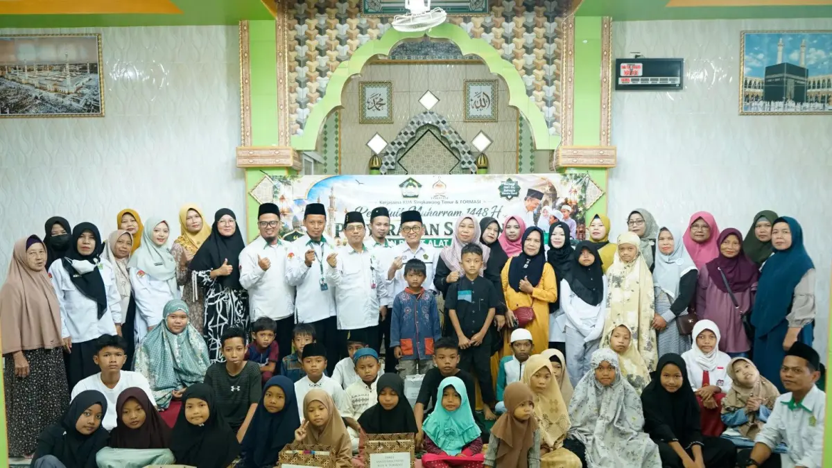 Forum Majelis Taklim Singkawang Timur (Formasi) bersama KUA Singkawang Timur berhasil menggalang bantuan dan menyantuni 43 anak yatim dari berbagai kelurahan pada peringatan Peaceful Muharram 1448 Hijriah