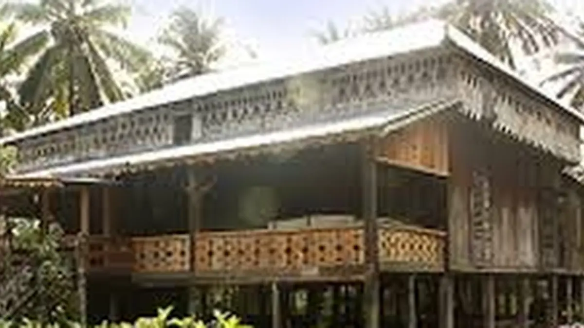 Rumah Adat Turun Temurun di Desa Mendalok Kabupaten Mempawah yang perlu diperhatikan (DOK ANTARA)  