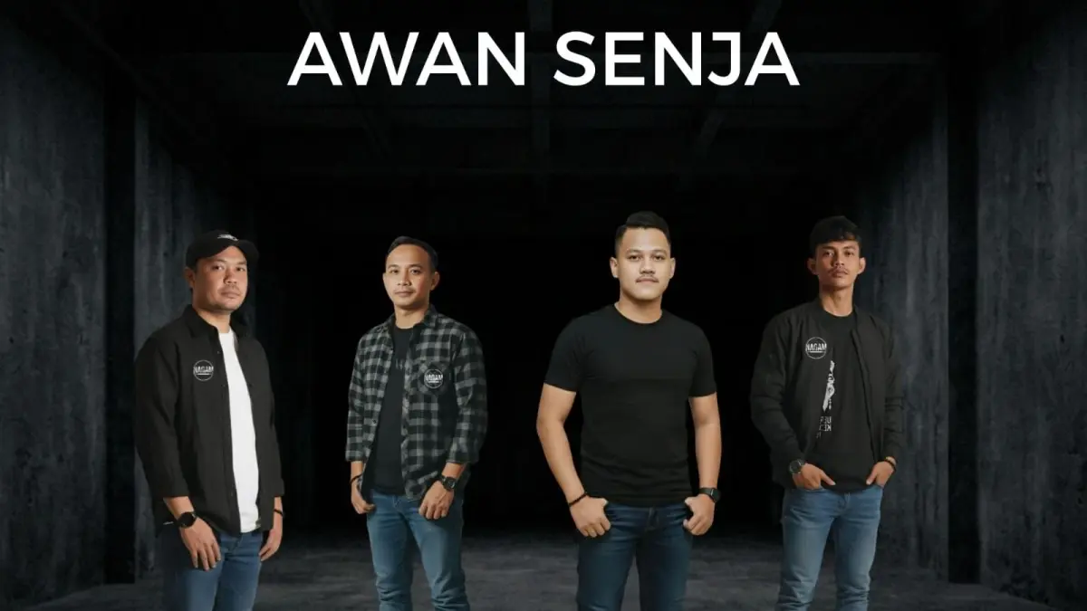 *** HUT Kayong Utara ke-19
Musisi Lokal Simpang Hilir Kritisi Panitia.(Hendri)