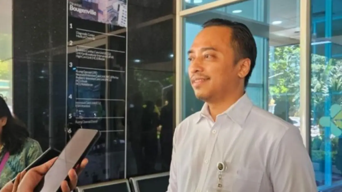 Kepala Biro Komunikasi dan Informasi Publik Kementerian Kesehatan, Aji Muhawarman di Jakarta, Jumat (10/4). (ANTARA/Mecca Yumna)