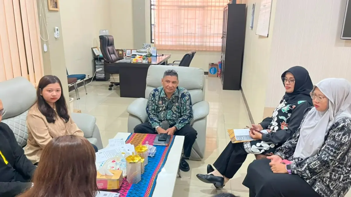 MPDN Kubu Raya menindaklanjuti pengaduan masyarakat terkait pelaksanaan tugas jabatan notaris pada Senin (29/6). (DOK KANWIL KEMENKUM KALBAR)
