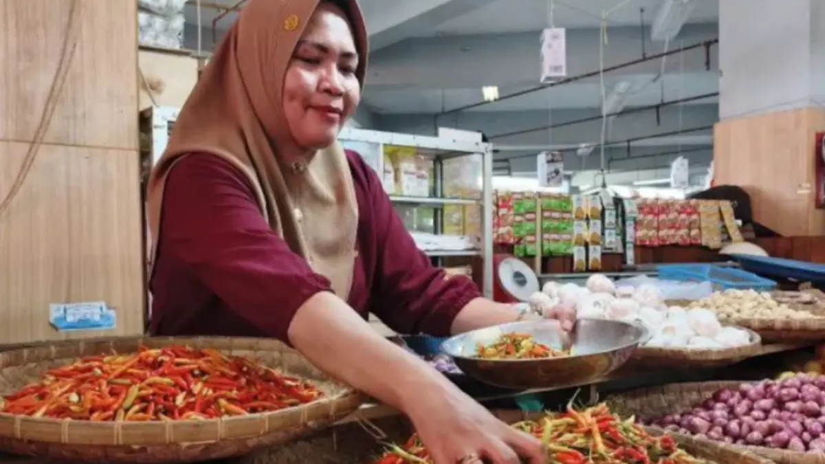 Ilustrasi - Aktivitas pedagang rempah-rempah di Pasar Sentral Kota Gorontalo, Provinsi Gorontalo, Selasa (21/4). (ANTARA/Lifka Ismail)