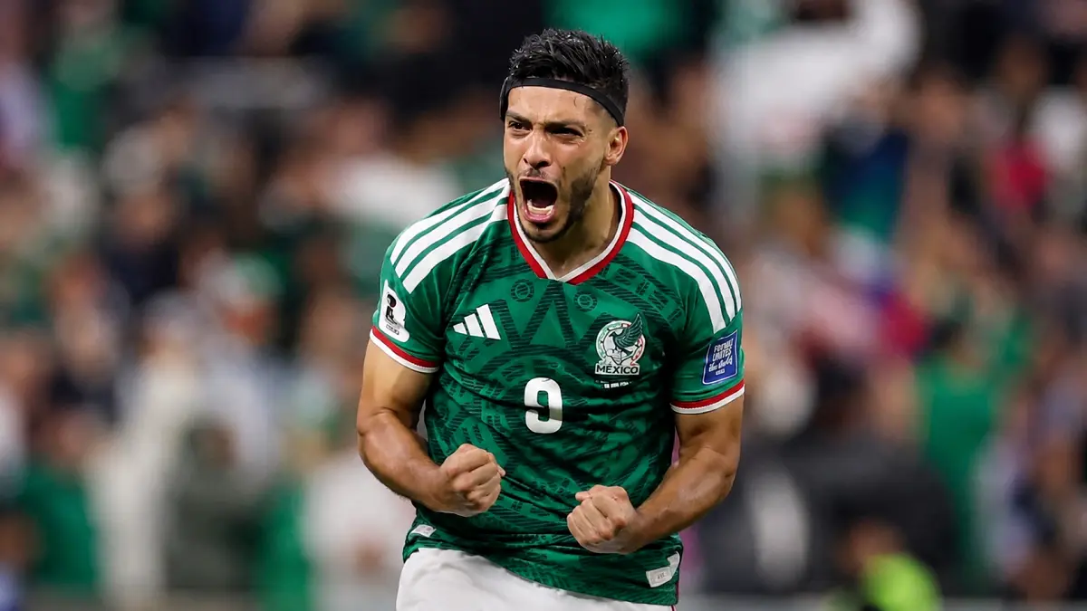 Raul Jimenez merayakan golnya saat menghadapi Ekuador dan mengantarkan El Tri ke babak 16 besar Piala Dunia 2026. (X@FIFAWorldCup)