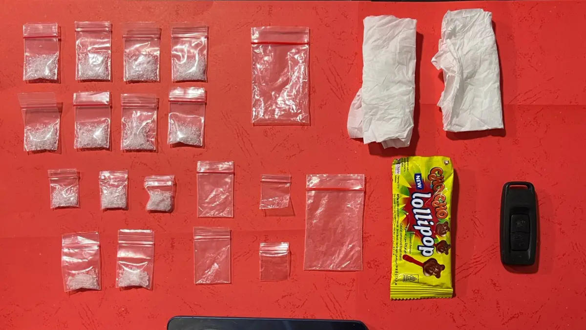 Penampakan permen lolipop yang digunakan sebagai modus penyembunyian sabu. Polisi menangkap seorang pedagang sayur antarkecamatan yang diduga memasok narkotika ke wilayah Batu Ampar, Kabupaten Kubu Raya.