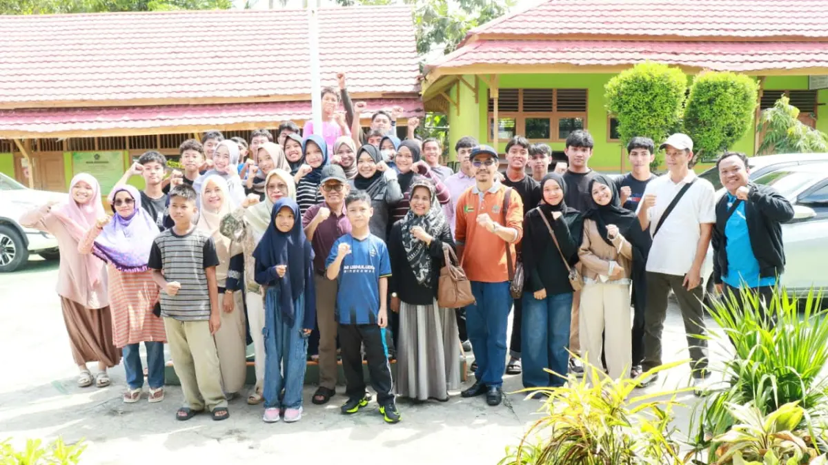 Ratusan atlet madrasah terbaik Kota Singkawang resmi dilepas menuju ajang Korma Tingkat Provinsi Kalbar 2026 yang diselenggarakan di Kabupaten Kubu Raya.