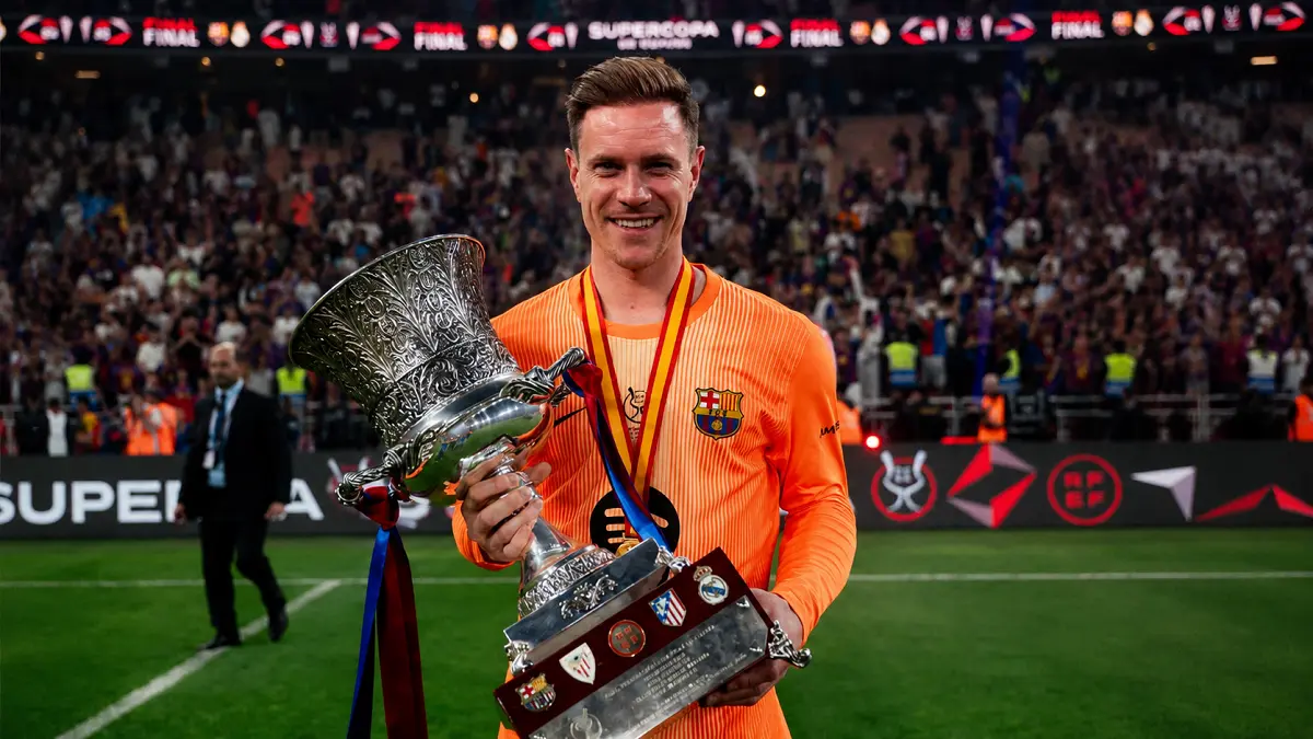 Marc-André ter Stegen dikabarkan segera bergabung dengan Ajax dengan status pinjaman, memanaskan persaingan posisi kiper utama bersama Maarten Paes. (IG@mterstegen1)