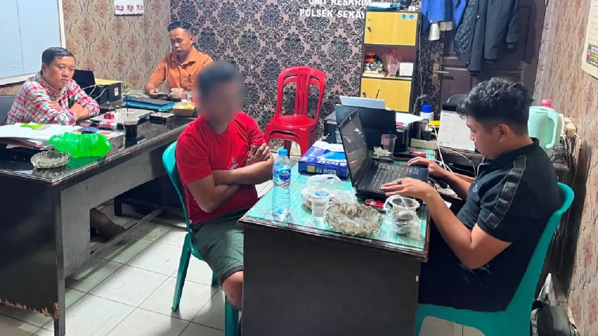 Polsek Sekayam menangani dugaan penggelapan TBS kelapa sawit milik PT GKM di Kecamatan Sekayam.(Humas Polres)