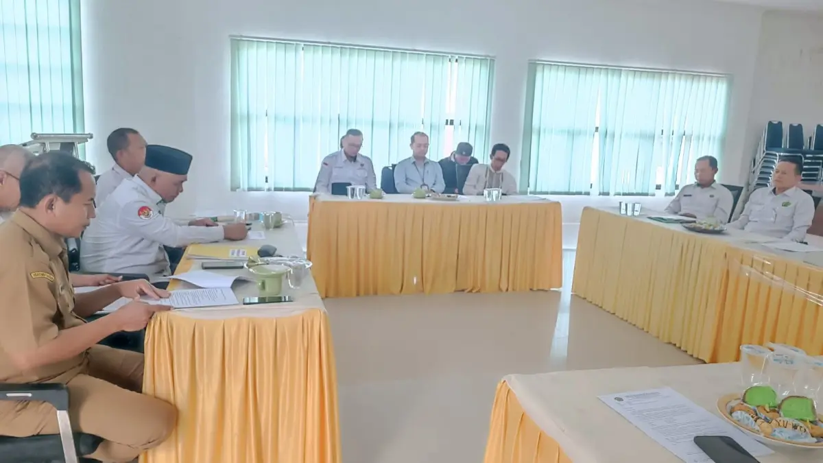 Kemenag Kota Pontianak menggelar rakor jelang wawancara daring Program Kota Wakaf bersama stakeholder terkait pada Senin (6/7). (ISTIMEWA)