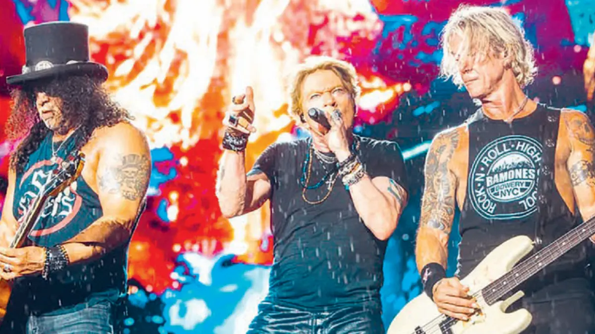 Guns N’ Roses yang digawangi Axl Rose, Slash, dan Duff McKagan. (GUNS N ROSES)
