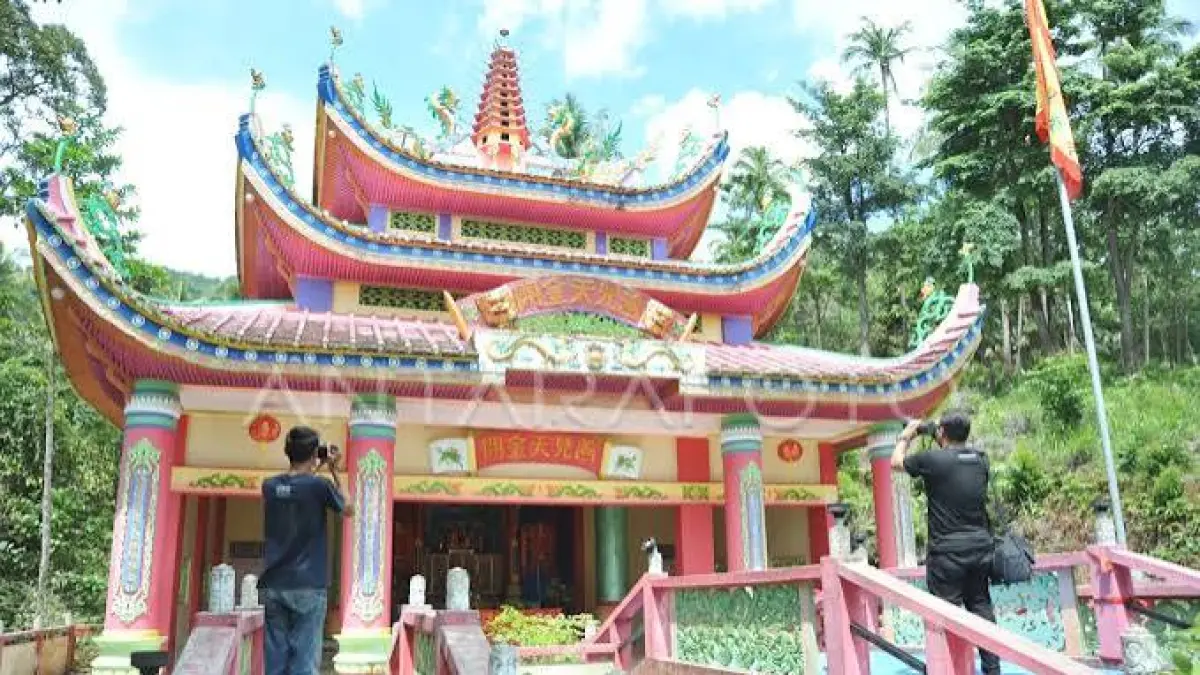 Klenteng Surga Neraka di Singkawang  dengan arsitektur yang memukau (DOK ANTARA)  