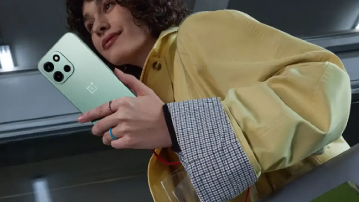 OnePlus N6 varian Fresh Mint dengan desain matte dan modul kamera khas keluarga flagship OnePlus.(Dok. Oneplus)