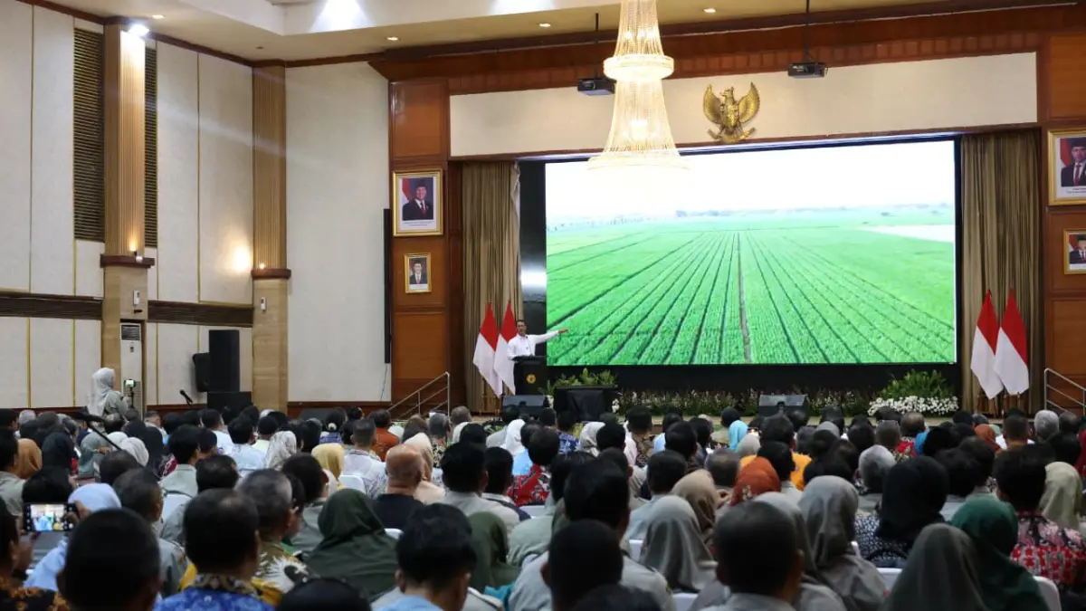 Menteri Pertanian memaparkan perkembangan pertanian saat ini.