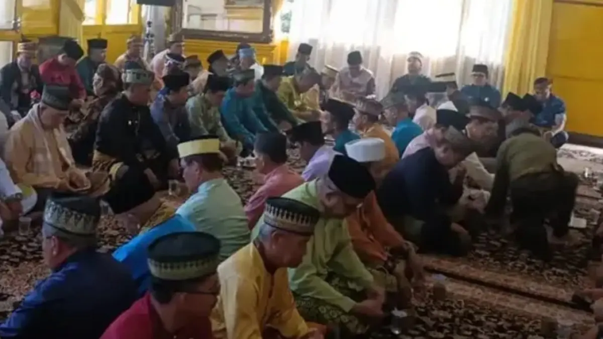 HARI JADI: Kegiatan doa dan syukuran di Istana Sambas sebagai peringatan Hari Jadi Kota Sambas.