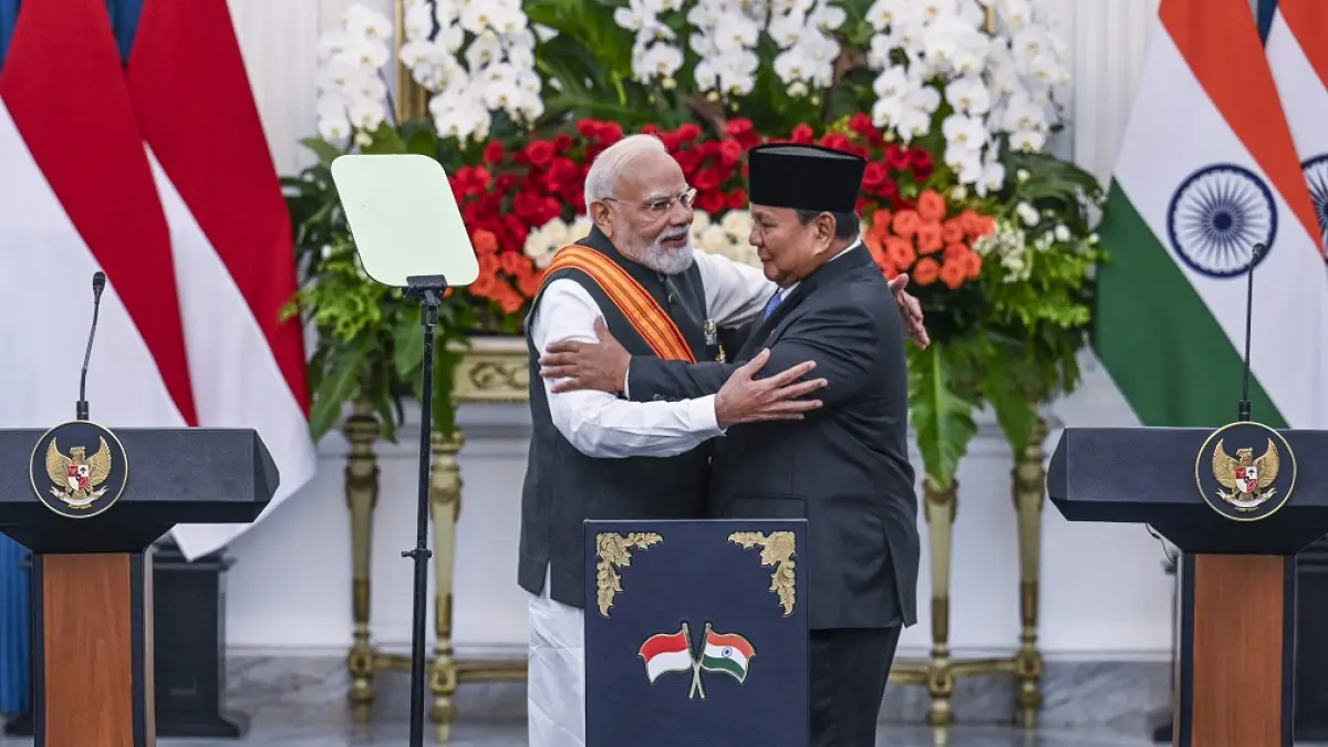Presiden Prabowo Subianto menerima kunjungan PM India Narendra Modi untuk memperkuat kemitraan strategis Indonesia dan India di berbagai sektor, termasuk memperkuat kerja sama mineral kritis.  (Antara Foto/Galih Pradipta)