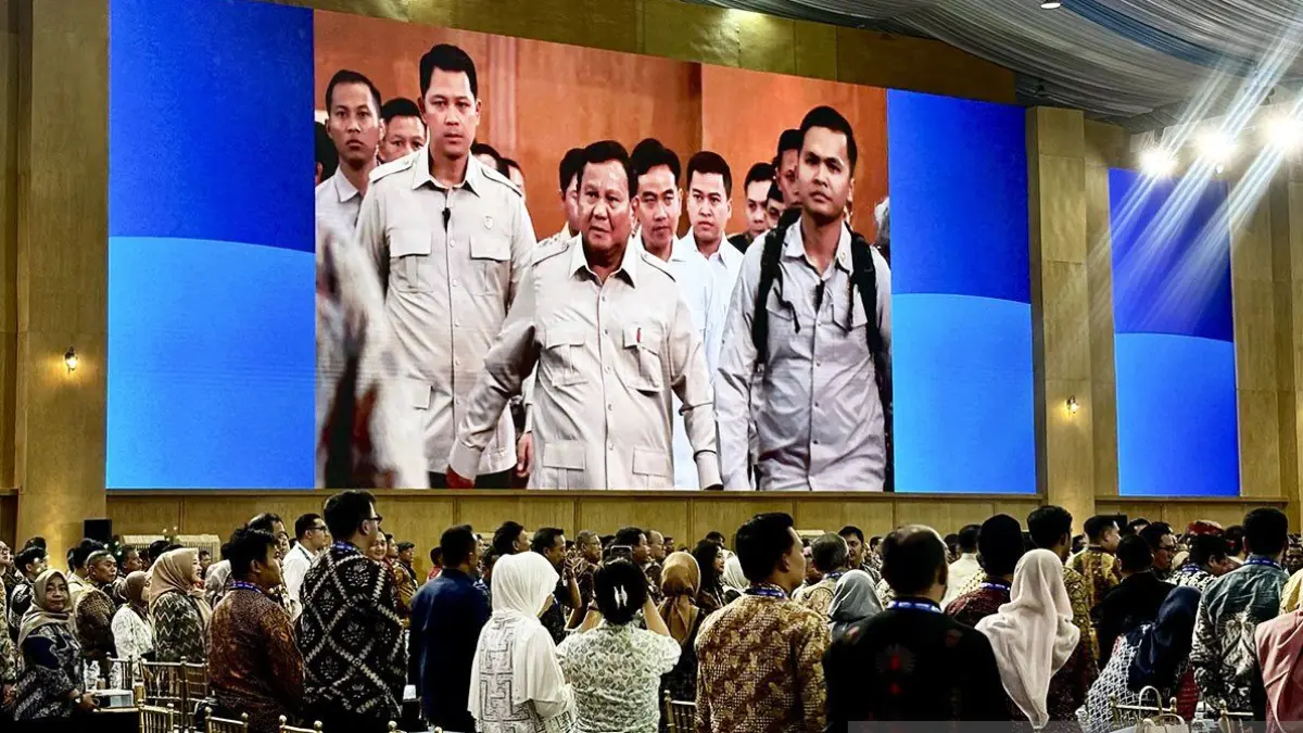 Presiden Prabowo Subianto saat menghadiri Sarasehan Kebangsaan sekaligus memberikan taklimat kepada 2.600 rektor, dosen, peneliti dari berbagai kampus Indonesia di JCC, Jakarta, Jumat (26/6/2026). (ANTARA/Genta Tenri Mawangi)