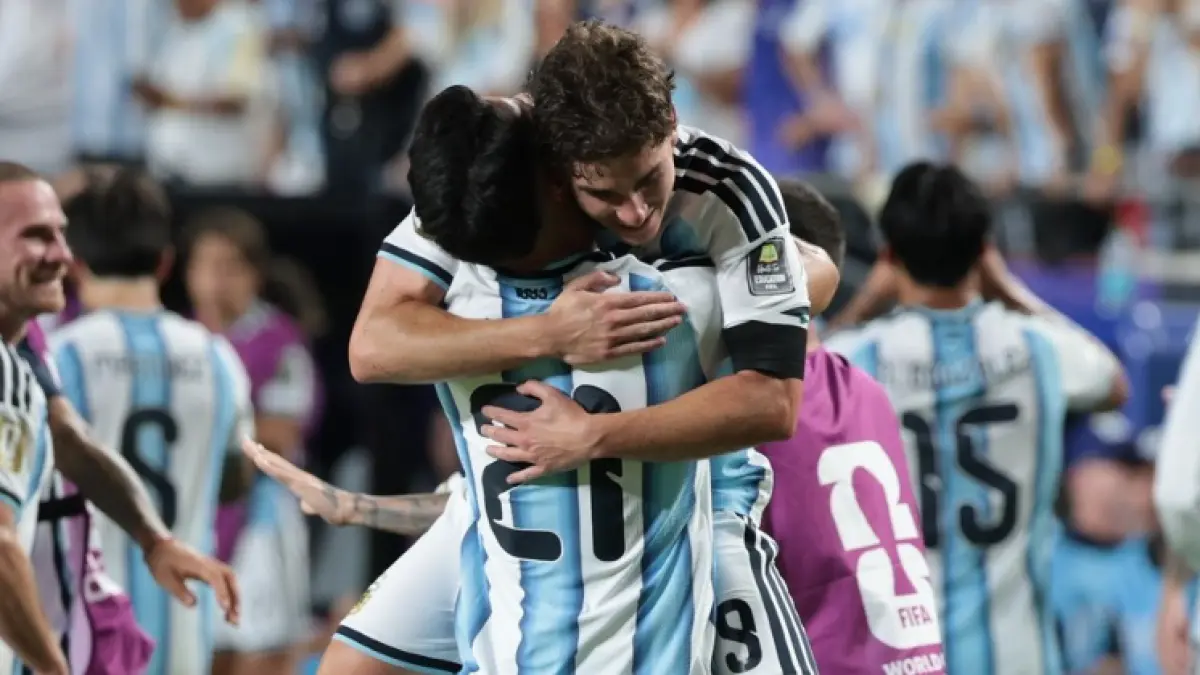 Argentina menuju semifinal Piala Dunia 2026 setelah menyingkirkan Swiss dan kini bersiap menghadapi Inggris. (IG@afaseleccion)