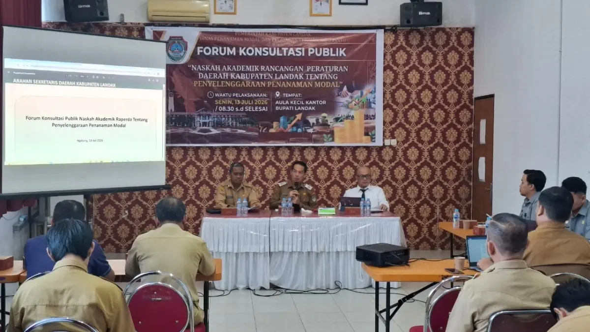 Kanwil Kemenkum Kalbar bersama Pemkab Landak menggelar forum konsultasi publik naskah akademik Raperda penanaman modal pada Senin (13/7), (DOK KANWIL KEMENKUM KALBAR)