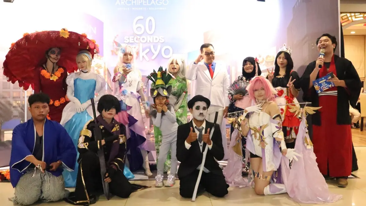 Komunitas Cosplay Pontianak dan komunitas pecinta anime di Kota Pontianak saat peluncuran promo kuliner Japanese Street Food bertema “60 Seconds to Tokyo"