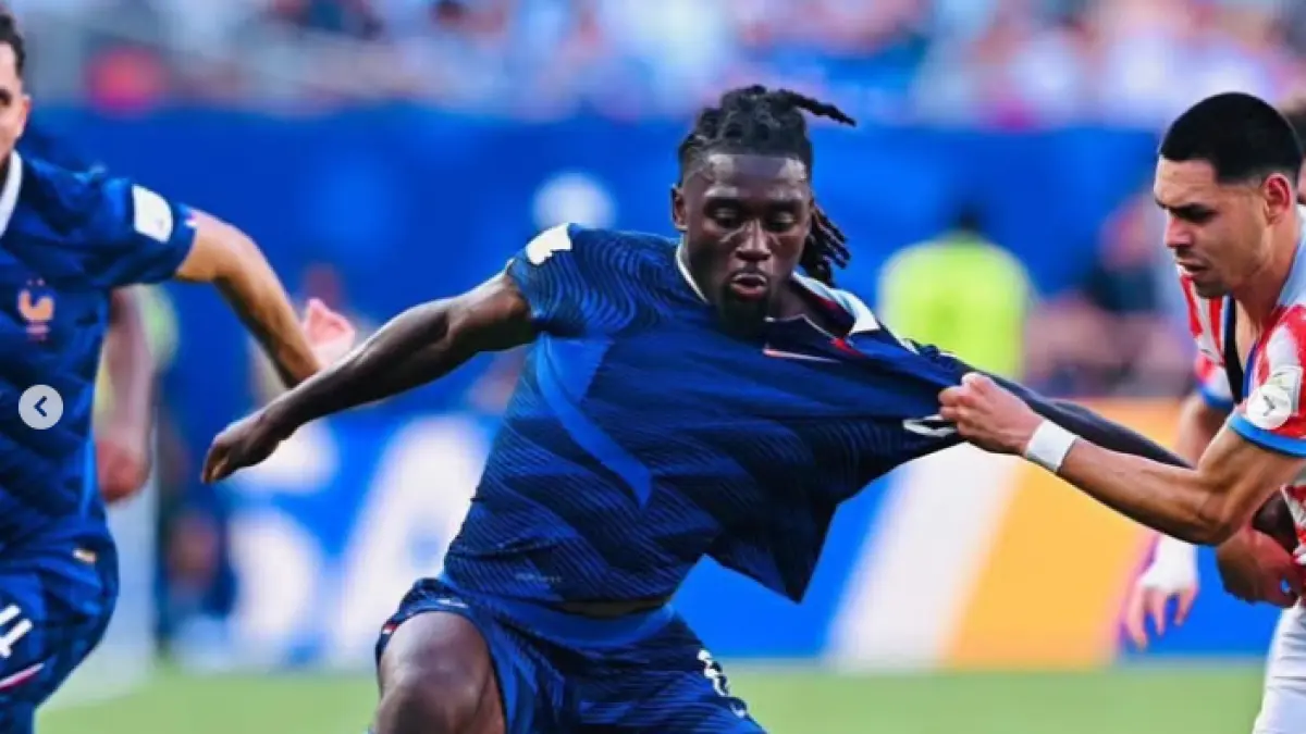 Manu Koné menjadi incaran Manchester United setelah tampil konsisten bersama AS Roma dan Timnas Prancis sepanjang musim 2025-2026. (IG@manu_kne)