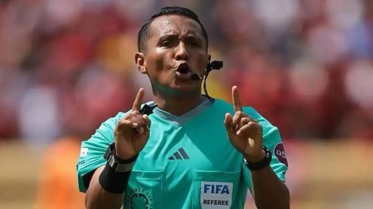 Wasit FIFA asal El Salvador, Ivan Barton, dipercaya memimpin semifinal Piala Dunia 2026 antara Prancis dan Spanyol. (LinkedIn Ivan Barton)