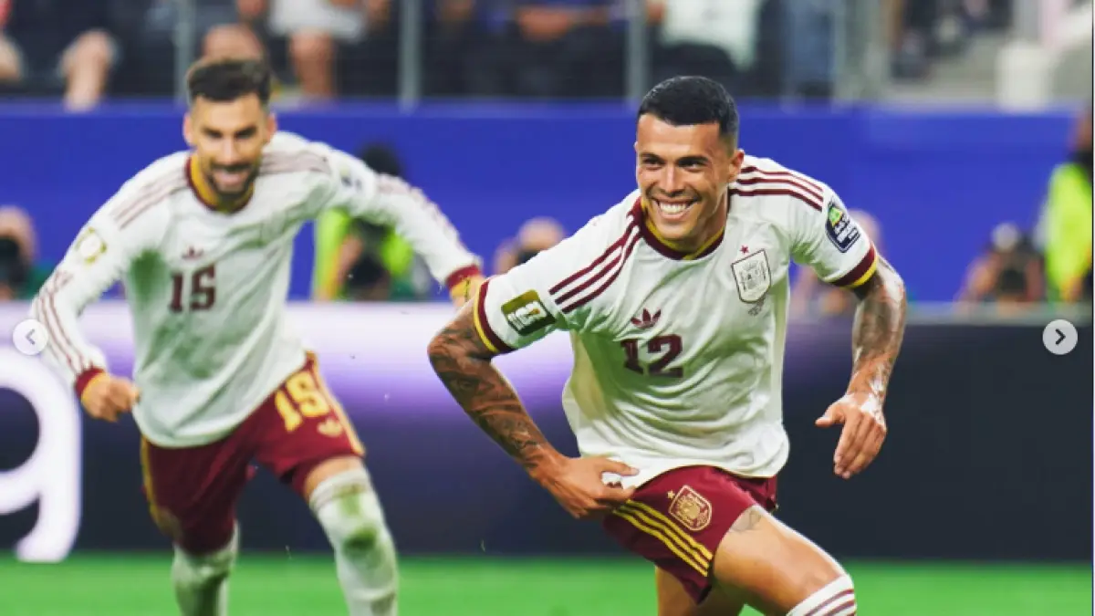 Spanyol berhasil melaju ke final Piala Dunia 2026 setelah menundukkan Prancis 2-0.  (IG@sefutbol)