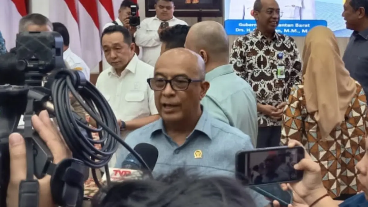 Tim banggar DPR RI berdialog sekaligus menyerap aspirasi dari pemerintah kabupaten/kota dan pemprov Kalbar terkait APBN 2027 di Balaipetitih kantir Gubenur Kalbar, Rabu (15/7). (DENY HAMDANI/PONTIANAK POST)