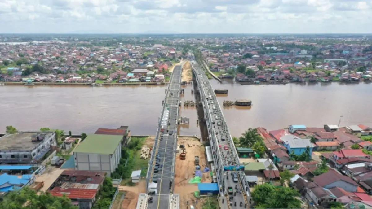 Jembatan kapuas I dan jembatan replika kapuas I yang terletak di Kota Pontianak (ANTARA)
