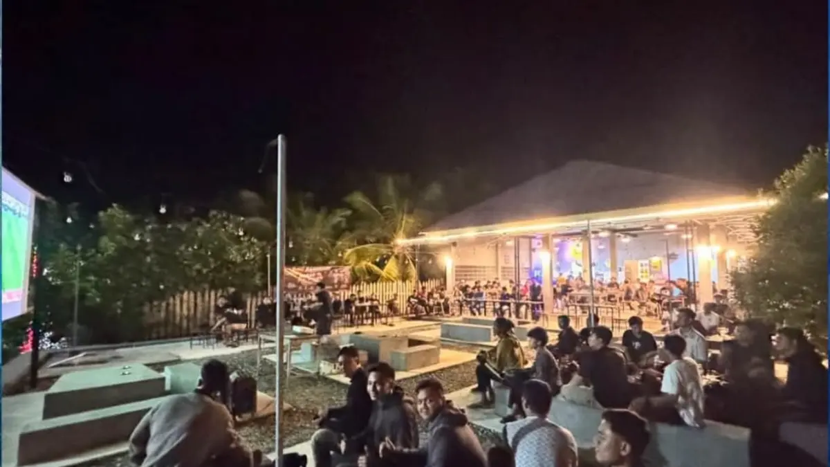 Polres Kayong Utara menggelar kegiatan nonton bareng (nobar) (ISTEMEWAH).

