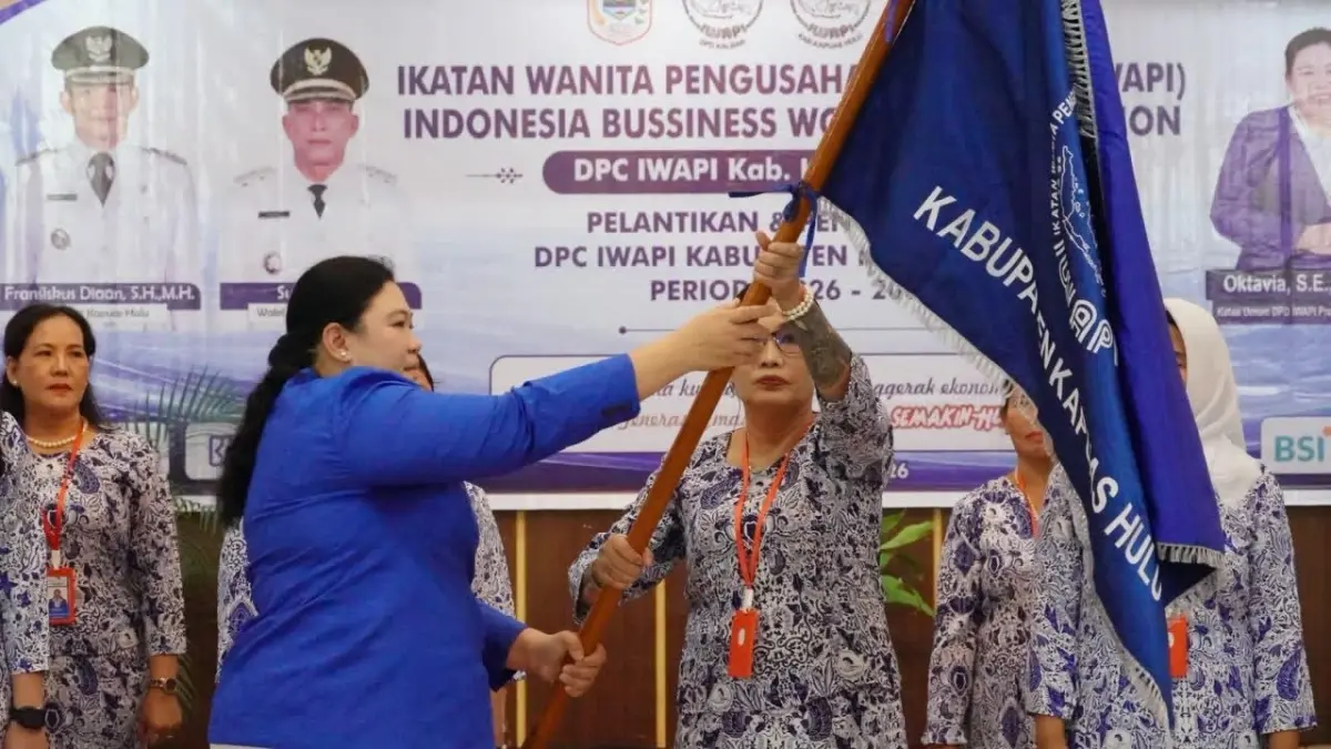 Pengukuhan pengurus IWAPI Kapuas Hulu periode 2026-2031 di Pendopo Bupati Kapuas Hulu. (ISTIMEWA)