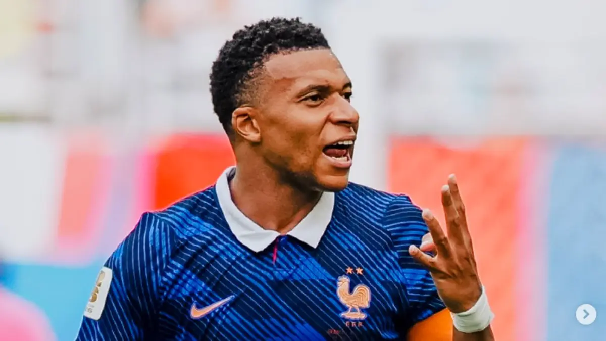Kylian Mbappe merayakan gol ke gawang Inggris yang mengantarkannya menjadi pencetak gol terbanyak sepanjang sejarah Piala Dunia. (IG@equipedefrance)